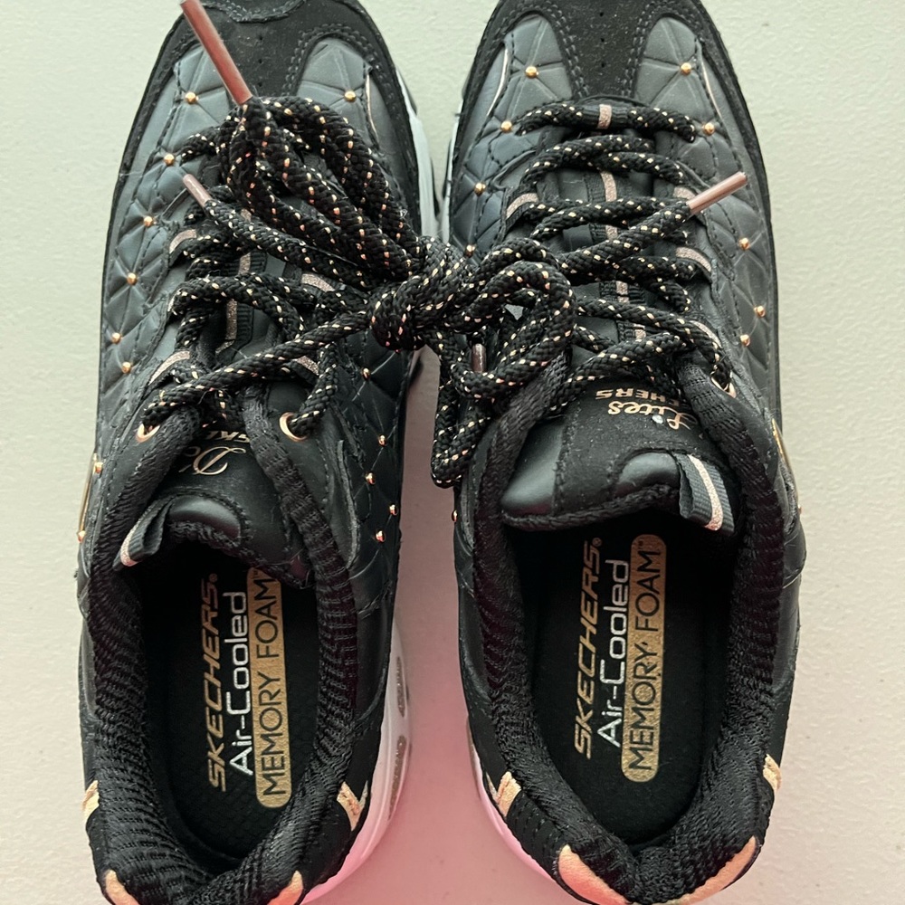 Sketchers